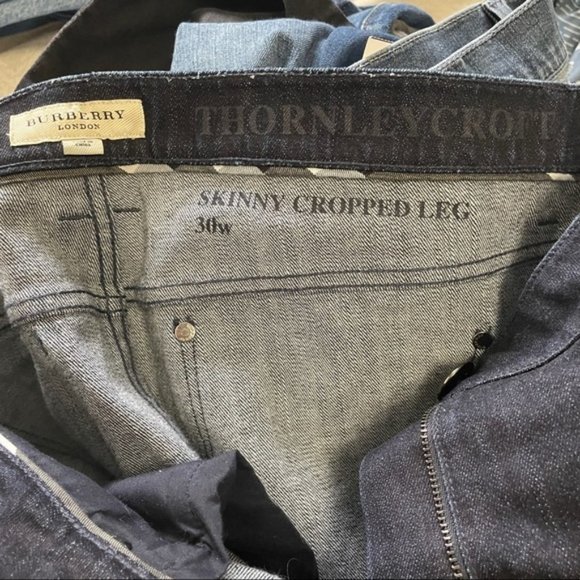 Burberry Women's Skinny Jeans - Dark Blue - Picture 12 of 15